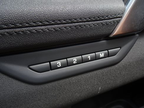 Certified 2025 Land Rover Discovery Sport S AWD/4WD image 32