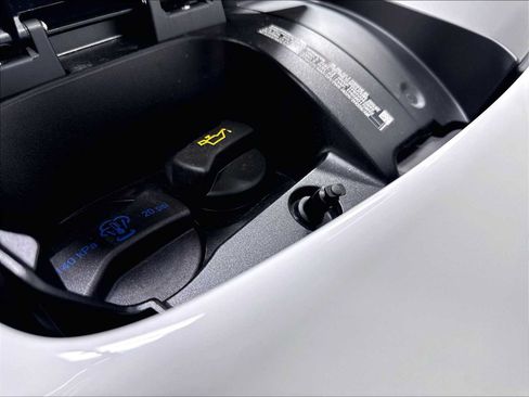 Used 2026 Porsche 911 GT3 RWD image 35