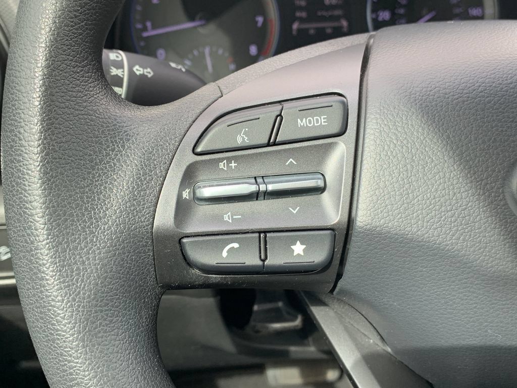 Used 2023 Hyundai Kona SEL w/ Cargo Package FWD image 12