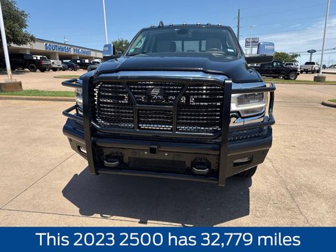 Used 2023 RAM 2500 Laramie AWD/4WD image 2