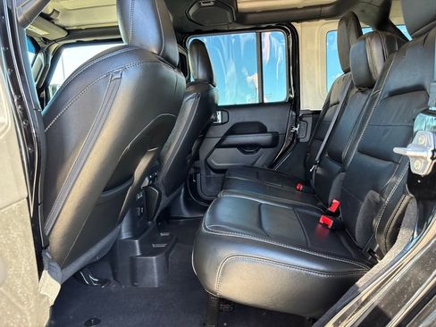 Used 2022 Jeep Wrangler Unlimited Sahara w/ Cold Weather Group image 12