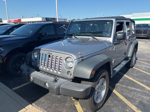 Used 2015 Jeep Wrangler Unlimited Sport w/ Quick Order Package 24S AWD/4WD image 2