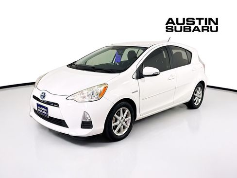 Used 2013 Toyota Prius C Three FWD image 3