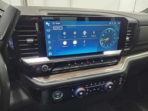 Used 2023 Chevrolet Silverado 1500 RST w/ Redline Edition image 11