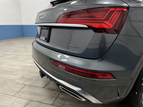 Used 2022 Audi Q5 e Prestige w/ Prestige Package image 35