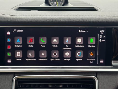 Used 2022 Porsche Panamera 4 image 27