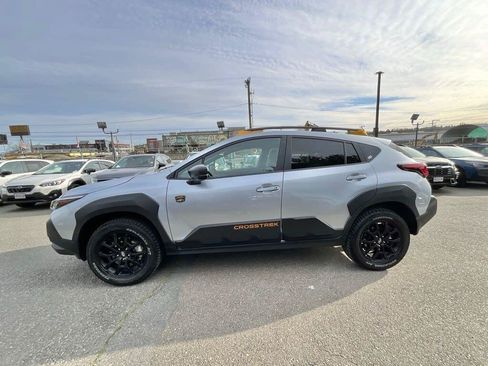 Used 2024 Subaru Crosstrek 2.5i Wilderness w/ Crosstrek Mirror Package AWD/4WD image 5