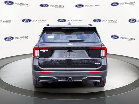 New 2026 Ford Explorer ST-Line w/ ST-Line Street Pack AWD/4WD image 4