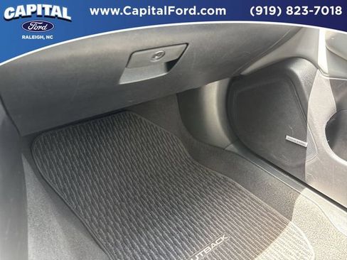 Used 2018 Subaru Outback 2.5i Limited AWD/4WD image 28