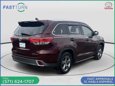 Used 2017 Toyota Highlander Limited Platinum image 5