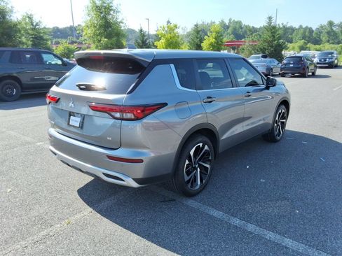 Used 2022 Mitsubishi Outlander SE FWD image 5