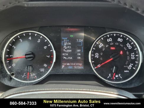 Used 2022 Toyota RAV4 XLE w/ Convenience Package image 27