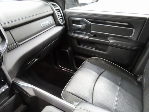 Used 2022 RAM 2500 Laramie w/ Night Edition image 22