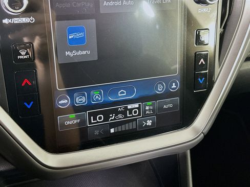 Used 2025 Subaru Crosstrek 2.0i Premium image 23