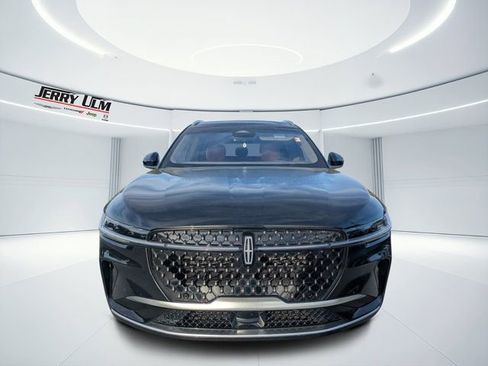 Used 2024 Lincoln Nautilus Black Label image 7