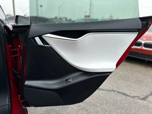 Used 2017 Tesla Model S 100D image 23
