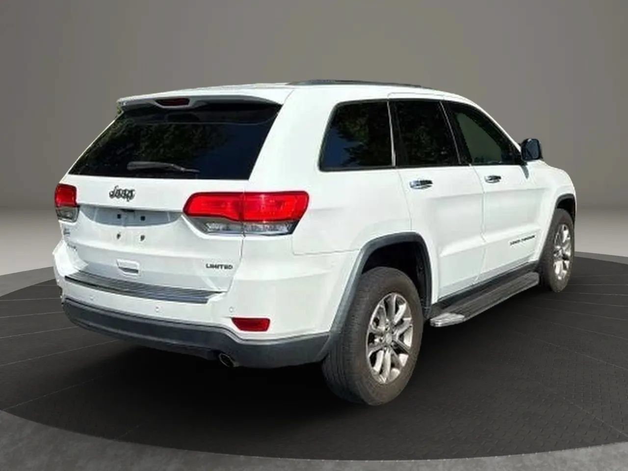Used 2016 Jeep Grand Cherokee Limited AWD/4WD image 5