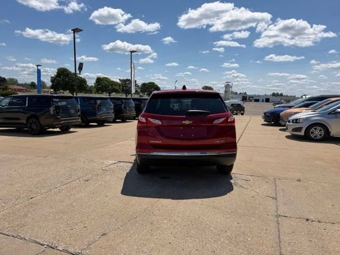 Used 2020 Chevrolet Equinox LT w/ Driver Convenience Package AWD/4WD image 4