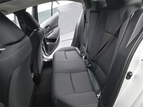Used 2025 Toyota Corolla LE image 12