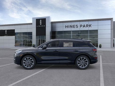 New 2026 Lincoln Corsair Grand Touring image 3