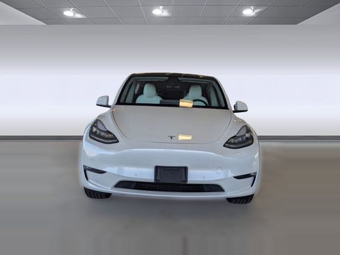 Used 2021 Tesla Model Y Long Range image 6