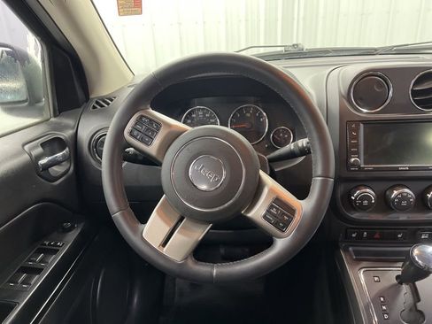 Used 2013 Jeep Compass Limited image 14