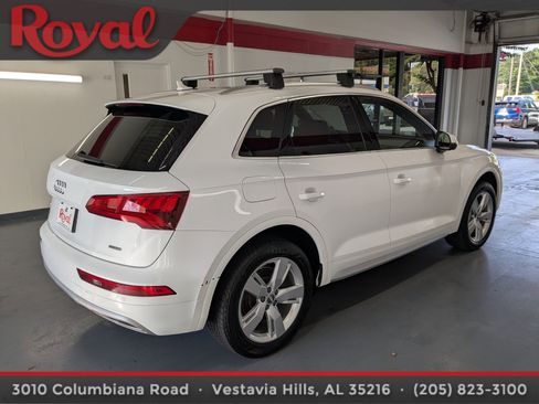 Used 2019 Audi Q5 2.0T Premium Plus w/ Premium Plus Package AWD/4WD image 4