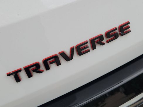 Certified 2022 Chevrolet Traverse Premier w/ Redline Edition AWD/4WD image 33