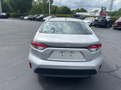 Used 2024 Toyota Corolla LE FWD image 5