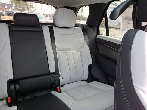 New 2026 Land Rover Range Rover Sport Dynamic SE image 17