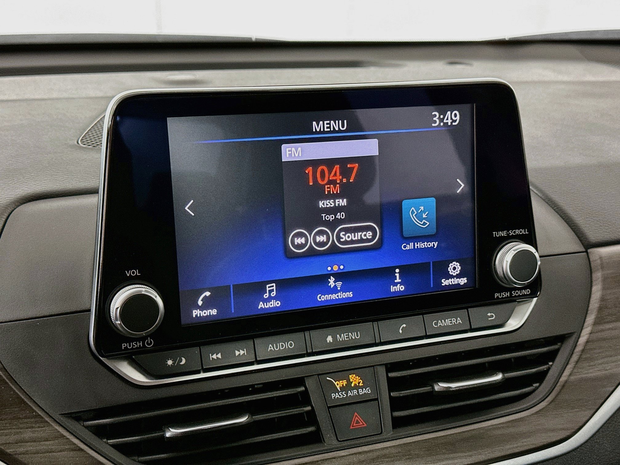 Used 2024 Nissan Altima 2.5 SV FWD image 21