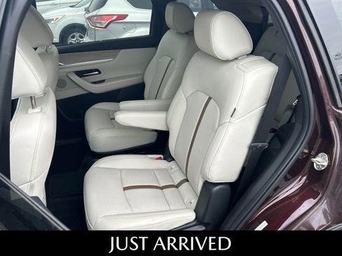 Certified 2024 MAZDA CX-90 3.3 Turbo w/ Premium Plus Pkg image 7