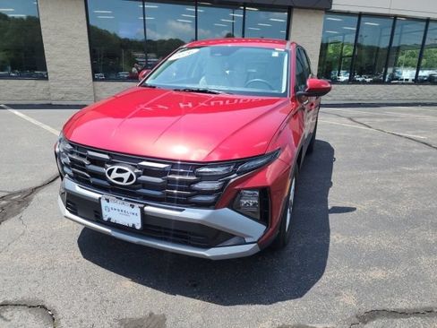 Used 2026 Hyundai Tucson SE AWD/4WD image 1
