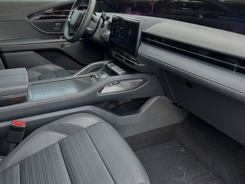 New 2024 Lincoln Nautilus Reserve w/ Equipment Group 202A image 12