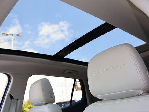 Certified 2022 GMC Terrain Denali w/ Denali Premium Package image 28