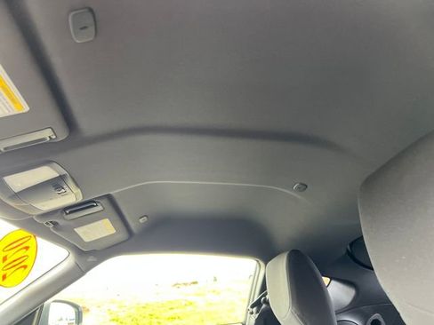 Used 2020 Nissan 370Z w/ Sport Package image 27