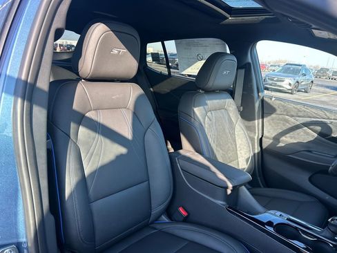 New 2026 Buick Envista Sport Touring FWD image 35
