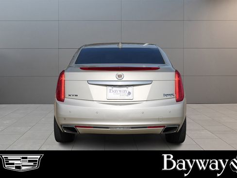 Used 2015 Cadillac XTS Luxury w/ Driver Awareness Package image 6