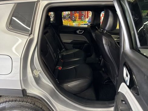 Used 2024 Jeep Compass Limited image 49