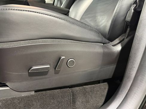 Used 2022 Tesla Model Y Performance image 24