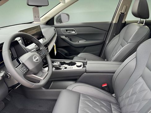 New 2026 Nissan Rogue Platinum w/ Platinum Premium Package AWD/4WD image 16