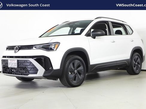 Certified 2025 Volkswagen Taos S FWD image 1