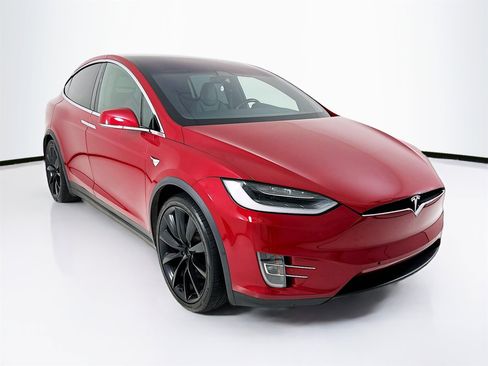 Used 2018 Tesla Model X P100D image 1