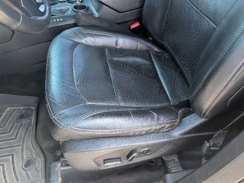 Used 2016 Ford Explorer Limited w/ Equipment Group 301A FWD image 15