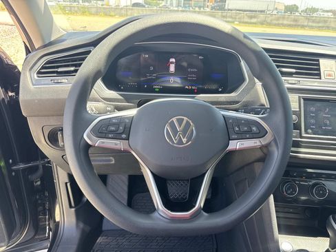 Used 2023 Volkswagen Tiguan S FWD image 21
