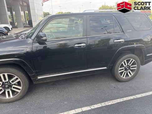 Used 2014 Toyota 4Runner Limited AWD/4WD image 5