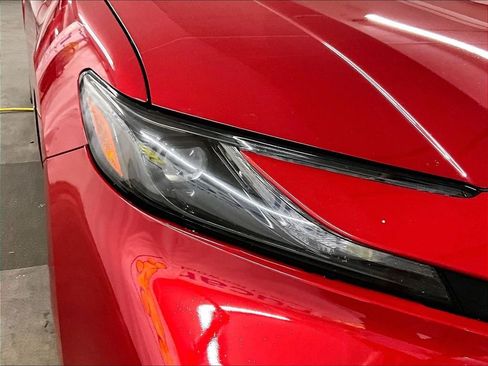 Used 2025 Toyota Camry LE FWD image 32