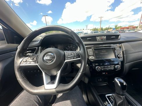 Used 2019 Nissan Rogue SV AWD/4WD image 45