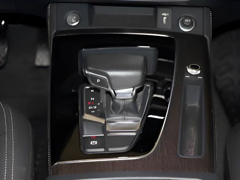 Used 2022 Audi Q5 2.0T Premium Plus image 42