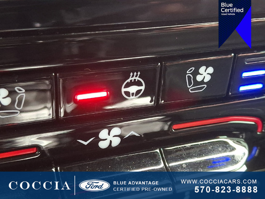 Used 2022 Jeep Grand Cherokee Overland AWD/4WD image 26